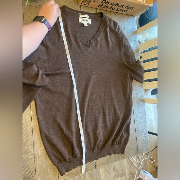 Joseph Abboud 100% extra fine merino wool brown v-neck sweater - Picture 8 of 9